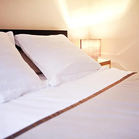 Chez Maud Et Jc Bed & Breakfast